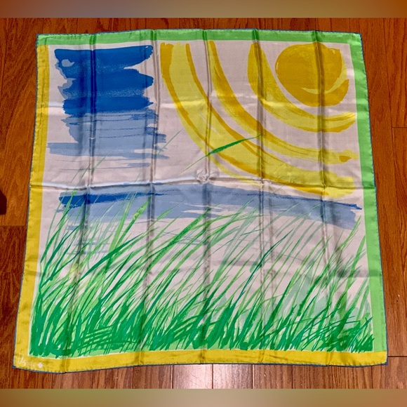 Vintage 1970s 28” x 28” Hand Rolled All Silk VERA NEUMANN Scarf Wrap Kerchief - Picture 3 of 14